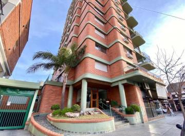 Departamento · 170m² · 6 Ambientes · 2 Cocheras · Departamento 6 Ambientes en Venta en Castelar