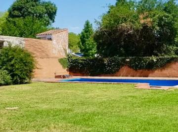Casa de 9 ambientes Venta USD 239.000 · Casa en Venta en Argüello Norte, Córdoba – 2 Plantas con Casa y Departamento (Juntos o por Separado