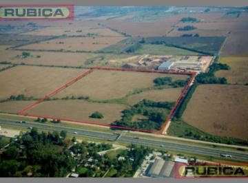 Terreno · 255800m² · Excelente Fraccion de 25 Has Sobre Autopista en Campana, Frente Al Parque Industrial y Don Pedro