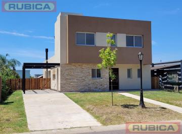 Casa · 444m² · 4 Ambientes · Casa en Alquiler Pilar del Este San Eduardo