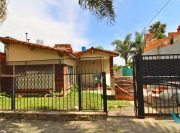 Casa · 170m² · 4 Ambientes · 2 Cocheras · Casa 4 Ambientes en Venta en Ituzaingó Norte