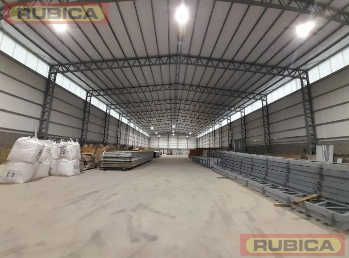 Depósito · 900m²