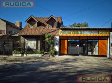 Casa · 175m² · 5 Ambientes · Venta Casa con Local Frente a La Plaza Estrada