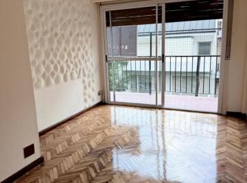 Departamento · 60m² · 3 Ambientes · En Venta Depto 3 Amb Luminoso a La Calle en Caballito