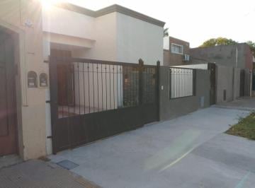 Casa · 95m² · 3 Ambientes · 1 Cochera · Casa Americana Ituzaingo Sur