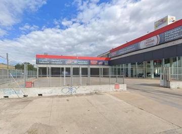 Bodega-Galpón · 7472m² · Complejo Comercial 7.472 m² - Deposito - Local - Oficinas - Baños y Vestuarios C/ Estac. - Moreno