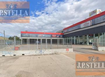Bodega-Galpón · 7472m² · Complejo Comercial 7.472 m² - Deposito - Local - Oficinas - Baños y Vestuarios C/ Estac. - Moreno