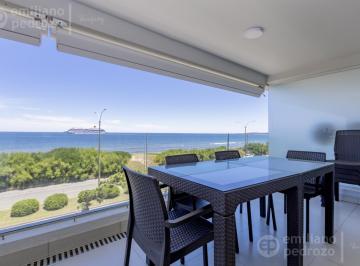 Departamento · 81m² · 3 Ambientes · 1 Cochera · Departamento en Venta de Dos Dorm. en Primera Linea de Playa Mansa