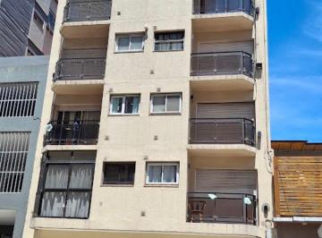 Departamento de 3 ambientes, Mar del Plata · La Perla. Semipiso de 3 Ambientes a La Calle con Cochera.