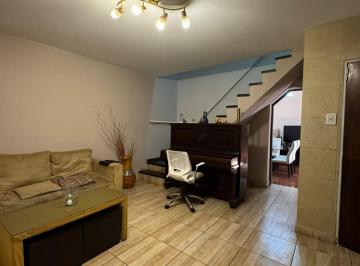 Casa · 177m² · 6 Ambientes · Casa en Venta 3 Dorm.