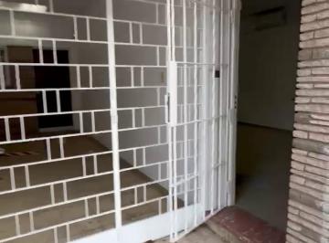 Local comercial · 200m² · 10 Ambientes · 1 Cochera · Casona Comercial - Sarmiento 1600 - 10 Ambientes