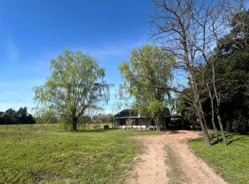 Quinta vacacional · 230m² · 3 Ambientes · Venta Chacra en Mercedes – 3,2 Ha con Casa y Potencial