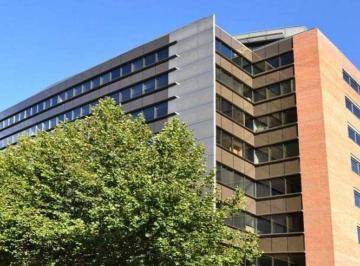 Oficina comercial · 55m² · 5 Ambientes · 2 Cocheras · Oficina en Alquiler en Puerto Madero