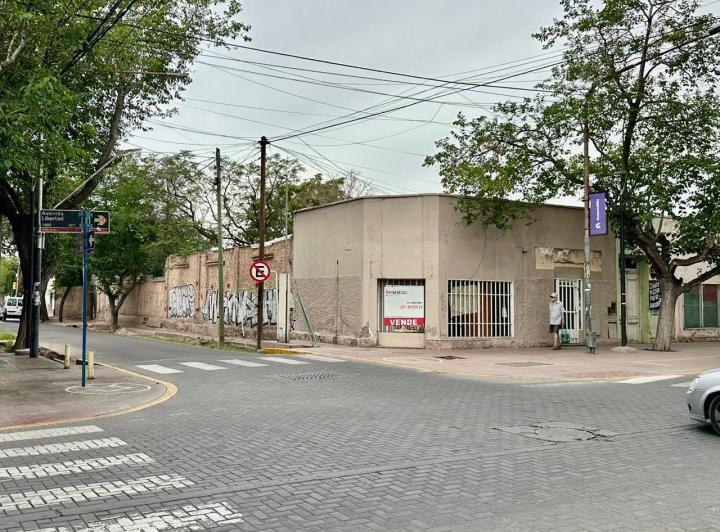 Terreno · 991m²