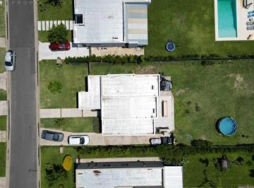 Casa · 150m² · 4 Ambientes · 2 Cocheras · Venta Casa 3 Dorm. Mas Dependencia en San Gabriel, Villanueva