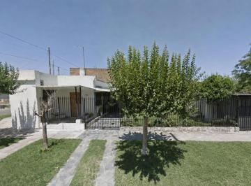 Casa · 100m² · 3 Ambientes · 2 Cocheras · Casa en Venta en Ingeniero Adolfo Sourdeaux, Malvinas Argentinas - 3 Ambientes