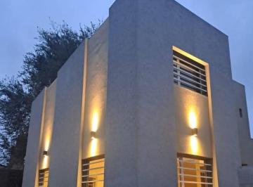 Casa · 112m² · 3 Ambientes · 3 Cocheras · PH Tipo Casa 3 Amb Zona Villa Marista