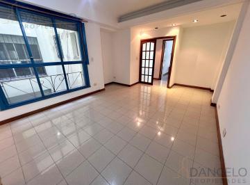 Departamento · 80m² · 4 Ambientes · 3 Dorm. - Balcon Al Fte - Cocina Independeinte - Excelente Ubicación