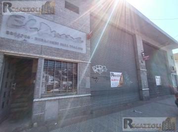 Local comercial · 600m² · Local en Ramos Mejia