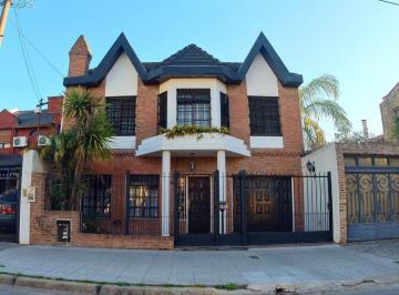 BAT-BAT-2808_2 · Casa 6 Ambientes. | Cabral, Sargento Al 400
