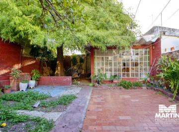 Casa · 220m² · 6 Ambientes · 1 Cochera · Casa Multifamiliar de 6 Ambientes en Venta en Beccar