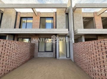 Casa · 80m² · 3 Ambientes · 1 Cochera · Boho House 3 Amb. C/ Cochera