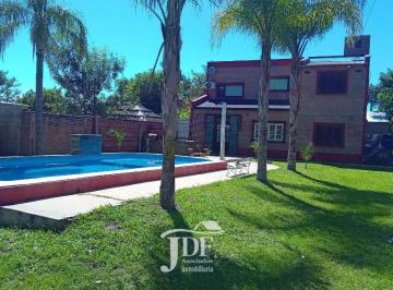 Quinta vacacional de 4 ambientes, Arroyo Leyes · Venta Casaquinta en Arroyo Leyes