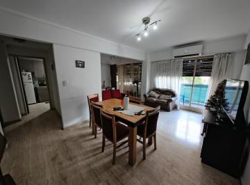 Departamento · 81m² · 3 Ambientes · 3 Amb con Dependencia Castelbajac Entre Ríos 992.