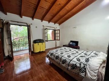 Casa · 147m² · 7 Ambientes · 1 Cochera · Casa en Venta 3 Dor. 2 Baños. Barrio Rosedal