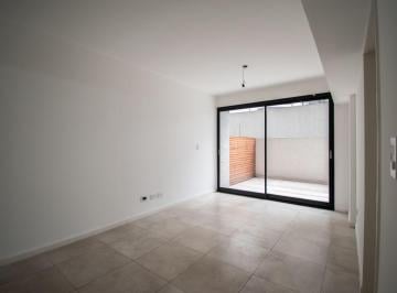 Departamento de 2 ambientes, Villa Luro · En Venta 2 Ambientes con Patio Privado - a Estrenar | Apto Crédito |av. Rivadavia 9900