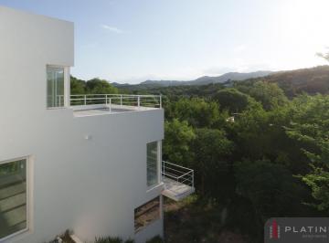Casa · 260m² · 5 Ambientes · 2 Cocheras · Casa en Venta de 3 Dorm. - Country Estancia Q2