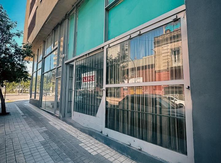 Local comercial · 150m² · 2 Ambientes