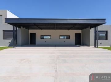 Casa · 100m² · 4 Ambientes · 2 Cocheras · Duplex en Venta de 2 Dorm. - San Ignacio Village