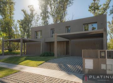 Casa · 165m² · 4 Ambientes · 2 Cocheras · Duplex de 3 Dorm. con Cochera, Apto Credito - Nuevo Malagueño