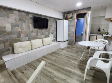 Local comercial · 35m² · 3 Ambientes · Local + Vivienda en Venta Pinamar Centro Edificio San Sebastian 35 m² Gas Natural Refaccionado