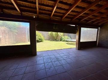 Casa de 6 ambientes, Córdoba · Casa en Venta 3dor Patio Grande! Garage X3 Galeria 260terren 155cu