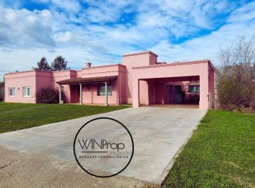 Casa · 300m² · 3 Dormitorios · 2 Cocheras · Comarcas de Lujan La Elina 3 Dorm.