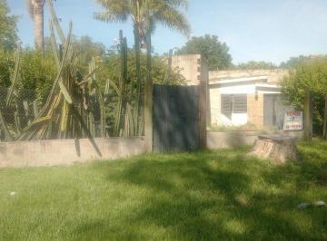 Casa · 90m² · 4 Ambientes · 2 Cocheras · Casa Zona Ribereña en Pueblo Esther