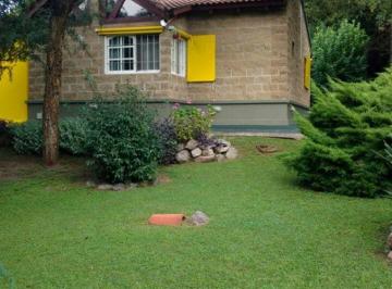 Casa de 3 ambientes, La Granja · Excelente. Casa. Entorno Natural Único