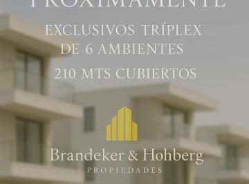 Casa · 210m² · 6 Ambientes · 2 Cocheras · Exlusivos Triplex de 6 Ambientes | 210 m² Cub. Florida.