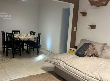 Casa · 178m² · 7 Ambientes · 2 Cocheras · A Media Cuadra de Panamericana, Casa 7 Amb. con Garaje, Fondo y Piscina