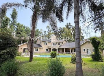 Casa · 452m² · 8 Ambientes · 4 Cocheras · Casa en Venta en Club de Campo La Tradición