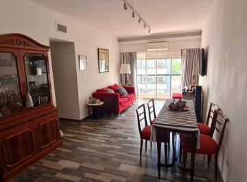 Departamento · 90m² · 4 Ambientes · Departamento en Lomas de Zamora Oeste