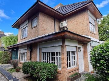 Casa · 150m² · 4 Ambientes · 1 Cochera · Duplex 4 Ambientes Interno en Temperley Este