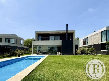 Casa de 5 ambientes, Tigre · Bustamante Prop San Isidro Labrador 12459 Casa Venta Villanueva Tigre
