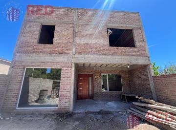 Casa · 200m² · 6 Ambientes · Vende Casa 3 Dorm. en Barrio Don Vicente Neuquén