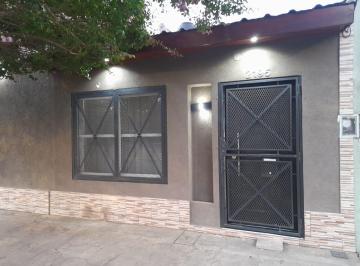 Casa · 73m² · 3 Ambientes · Casa en Lomas de Zamora Oeste