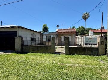 Casa · 100m² · 4 Ambientes · 1 Cochera · Venta de Casa y 168 Bis