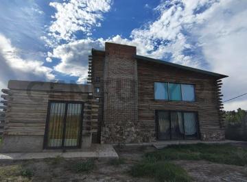 Casa · 77m² · 2 Ambientes · 1 Cochera · Venta de Casa en Rodeo del Medio Maipú, Mendoza. Id: