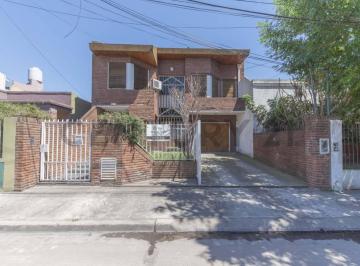 Casa · 159m² · 4 Ambientes · 3 Cocheras · Venta Casa 4 Ambientes